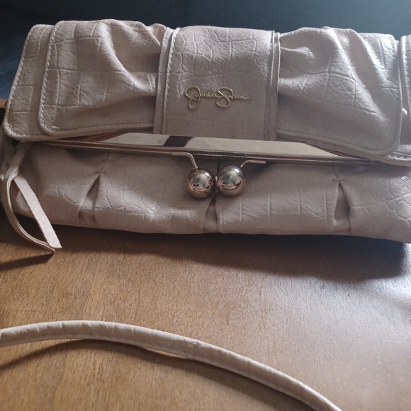 Jessica Simpson Cream Crossbody Bag - Picture 1 of 1